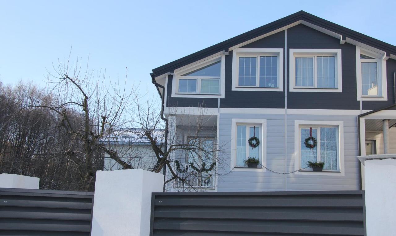 Flat In Cottage Close To The Centre Parking, Wifi, Bbq Lviv Exterior photo