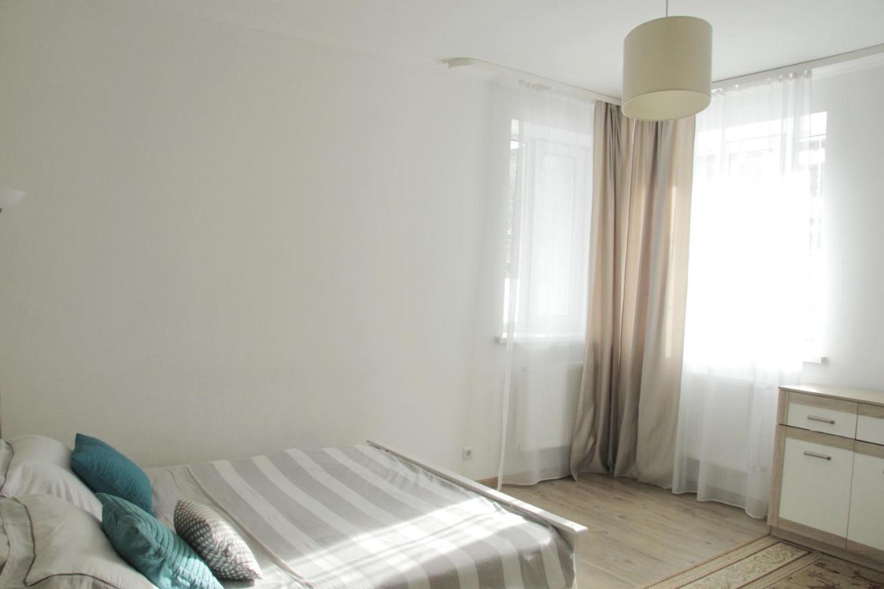 Flat In Cottage Close To The Centre Parking, Wifi, Bbq Lviv Exterior photo